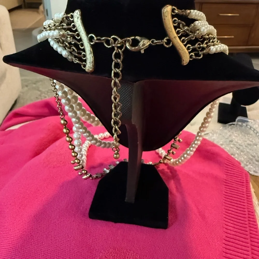Vintage Elegant Pearl and Black Beaded‎ Necklace Set